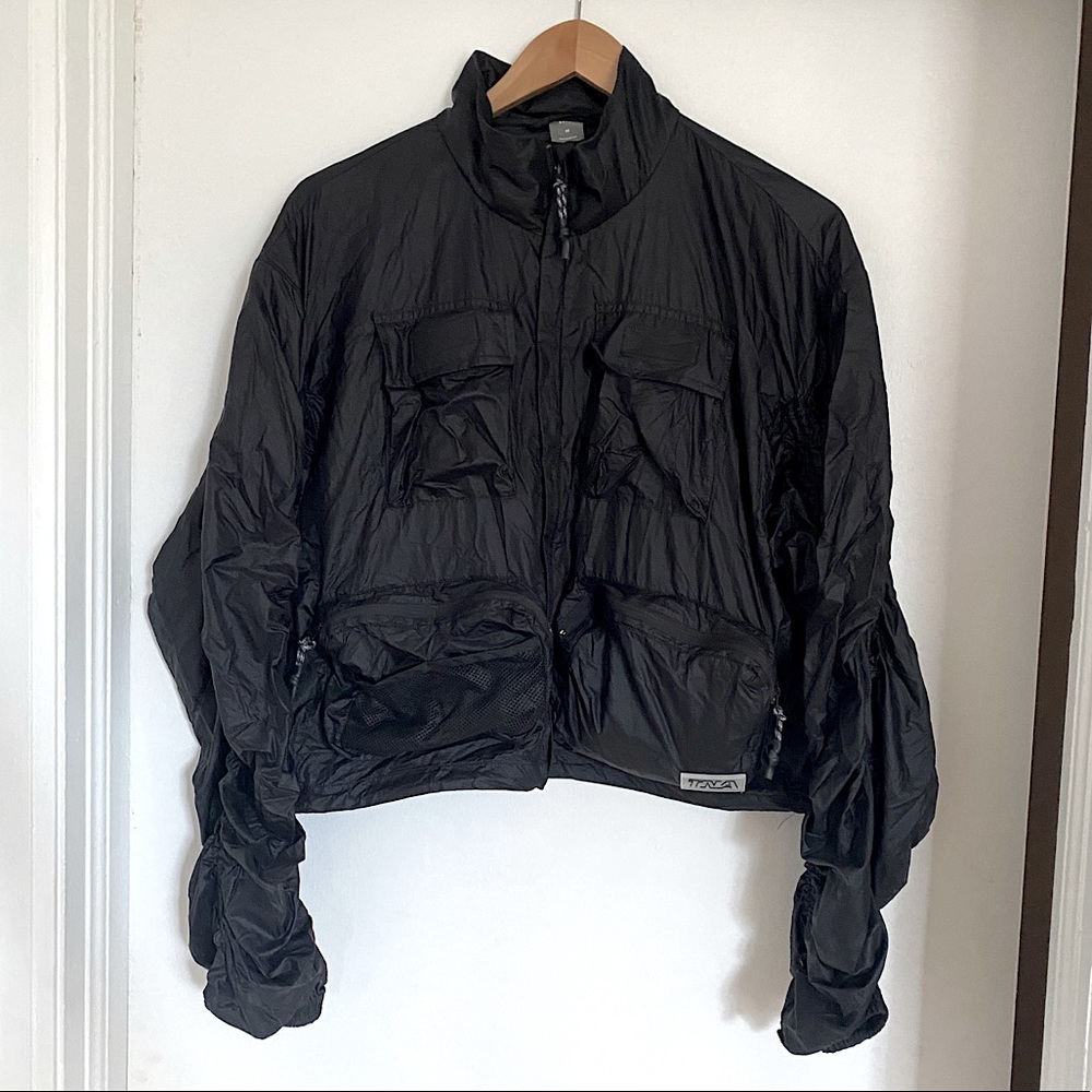 ARITZIA TNA Eagle Windbreaker M